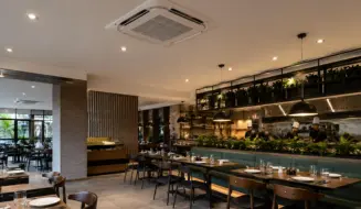 Restaurants & Food services